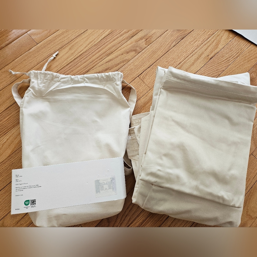 Nordstrom Duvet Set - Picture 2 of 3